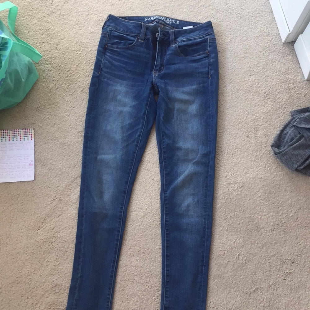 Dark wash American Eagle skinny jeans